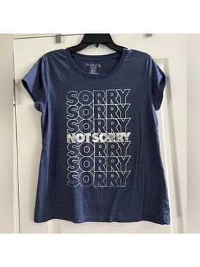 Women’s Sorry Not Sorry blue short sleeve T-Shirt.  Wound Up size XXL (19)